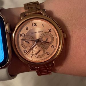 Michael kors rose gold watch